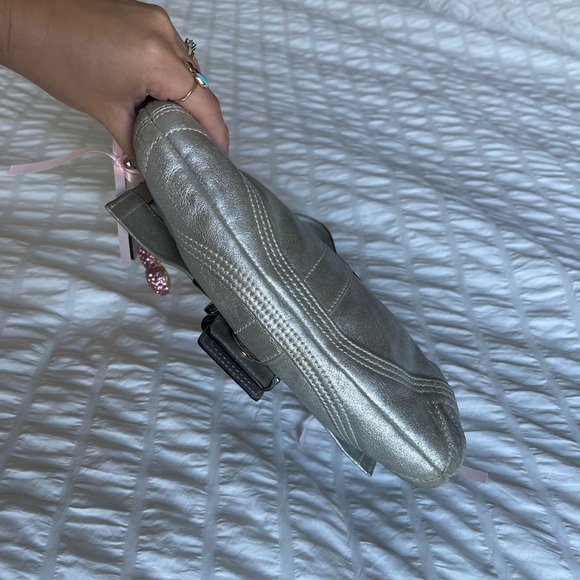 RARE Vintage COACH Y2K Silver Metallic Demi Shoulder Flap Bag 8B21 - Picture 9 of 17